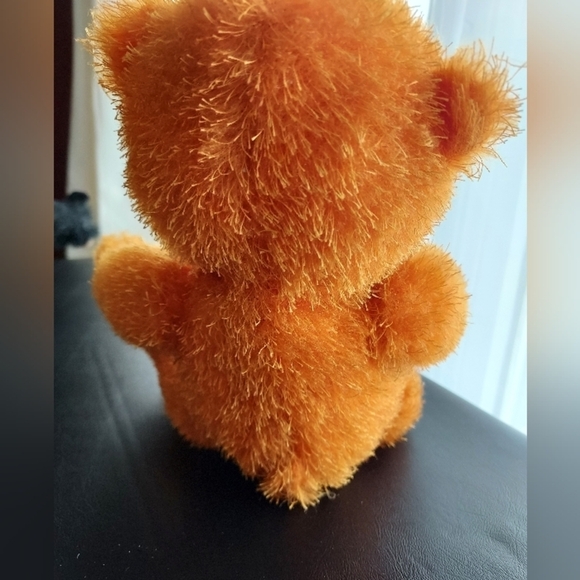 Fiesta 8" Sitting Bear W/Ying Yang Emb. And Jade Pendant - Picture 3 of 8